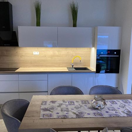 House Ema Villa Barbat na Rabu Eksteriør bilde