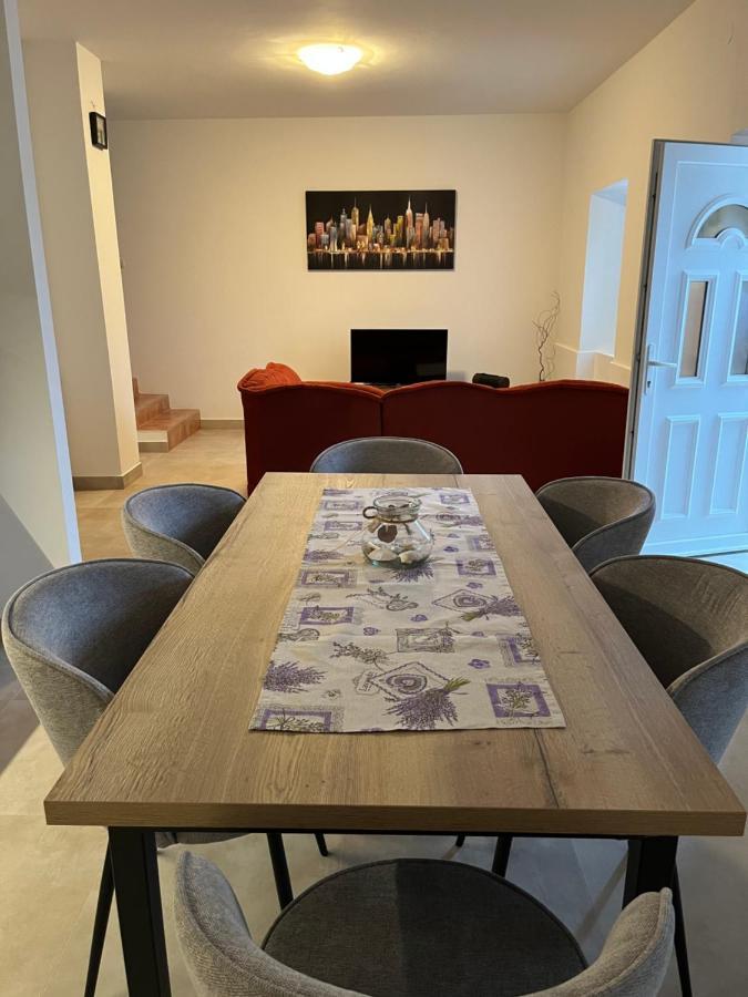 House Ema Villa Barbat na Rabu Eksteriør bilde